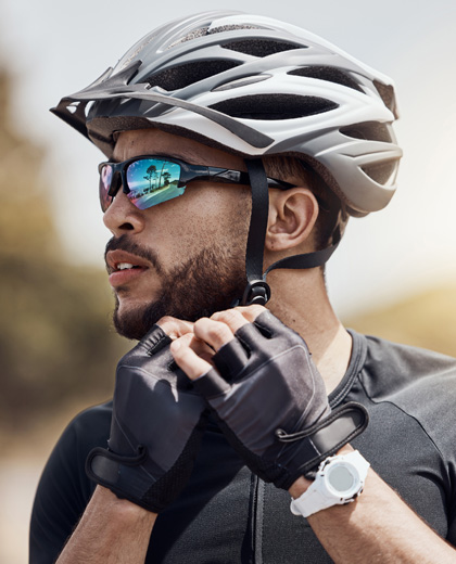 man-preparing-for-a-bike-ride-outdoors-2026-03-25-03-10-58-utc